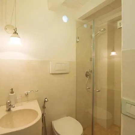 Apartment Td Casa Reina In The Historic Center With Terrace Polignano a Mare