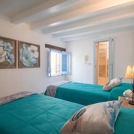 Td Casa Reina In The Historic Center With Terrace Polignano a Mare